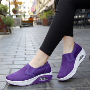Lightweight Breathable Mesh Women's Running Walking Shoes