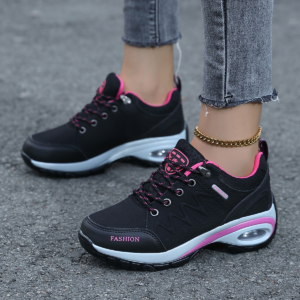 Women's Outdoor Hiking Shoes with Non-Slip Sole